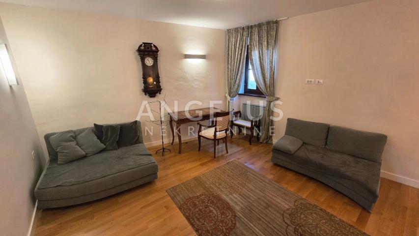 Istra, Bale - renovirana kuća u staroj jezgri, 240m2, dugoročno!