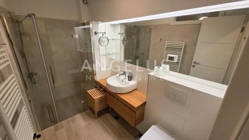 Istra, Bale - renovirana kuća u staroj jezgri, 240m2, dugoročno!