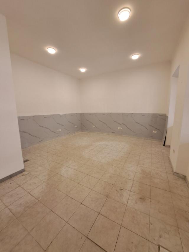 Poslovni prostor 30 m² na Izdavanje – Centar, Podgorica