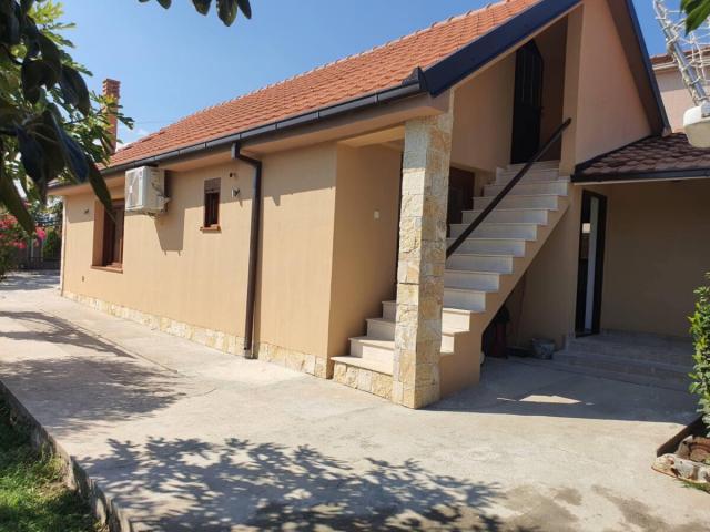 Kuća 92 m² na Izdavanje – Mareza, Podgorica