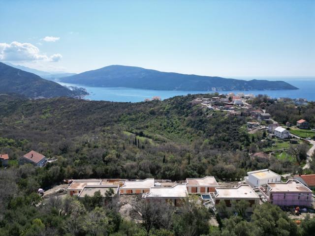 Nekretnine Crna Gora, Herceg Novi, Podi