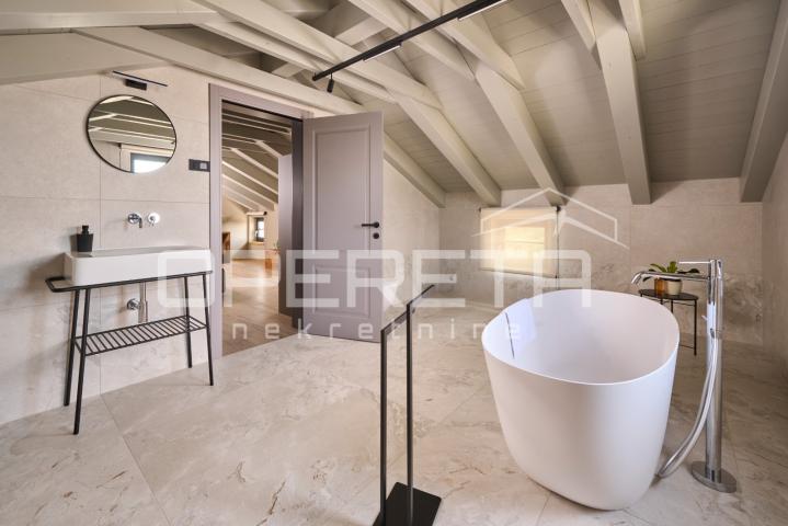 Prodaja, Kuća, Poreč, Poreč - Okolica, Samostojeća, 320m2