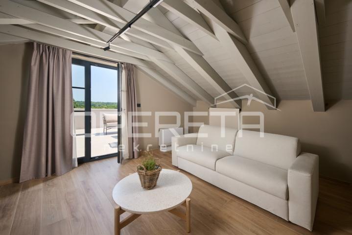 Prodaja, Kuća, Poreč, Poreč - Okolica, Samostojeća, 320m2