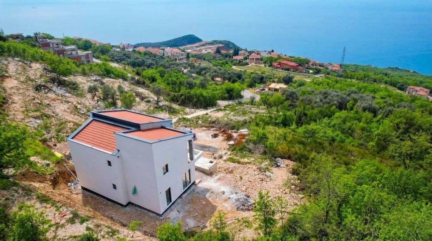 Luksuzna vila 290 m² + urbanizovana parcela 506 m² (mogućnost gradnje još jedne vile) – Blizikuće, B
