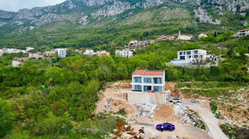 Luksuzna vila 290 m² + urbanizovana parcela 506 m² (mogućnost gradnje još jedne vile) – Blizikuće, B