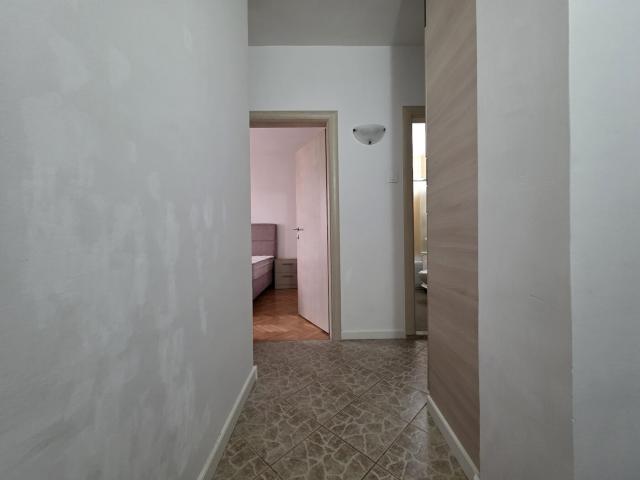 Jednosoban namješten stan, 60m2, Preko Morače, Podgorica
