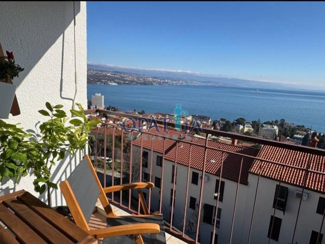 Opatija - luksuzni 2 sobni apartman s balkonom i prekrasnim pogledom na more