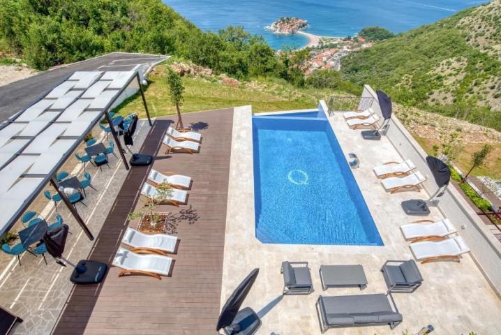 Luksuzna vila sa bazenom i panoramskim pogledom na more – Tudorovići, Budva