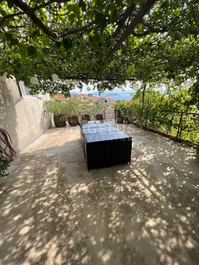 Čiovo Slatine - kuća, apartman i spremište za brod PRODAJA