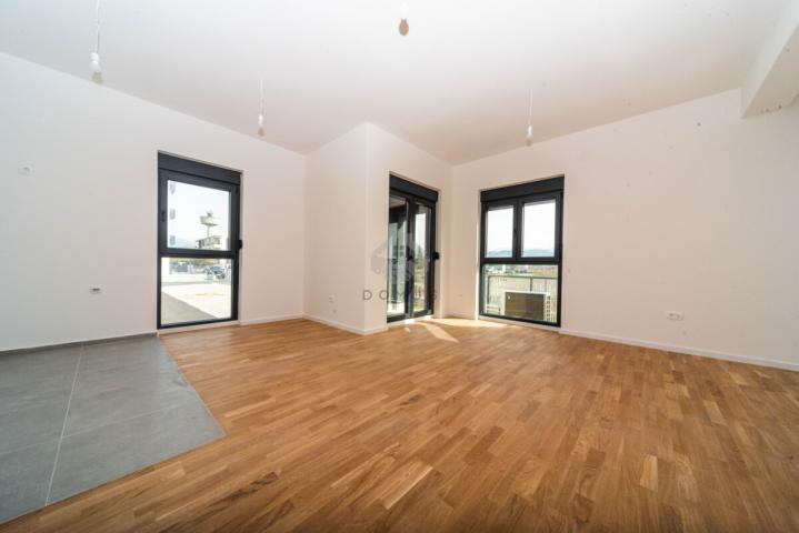 Jednosoban stan 50m2 + dvorište 20m2 + parking, Zabjelo - Podgorica