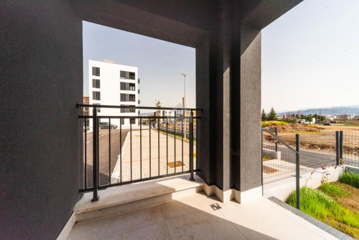 Jednosoban stan 50m2 + dvorište 20m2 + parking, Zabjelo - Podgorica