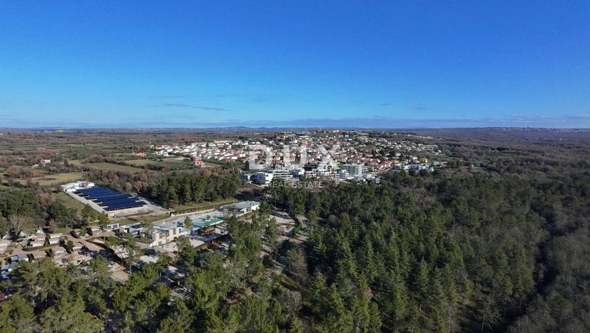 ISTRA, POREČ - Moderna dvojna kuća s bazenom u blizini Poreča