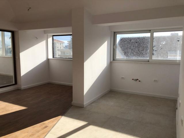Apartment, 2 bedrooms, Budva, Center - 275,000 euros