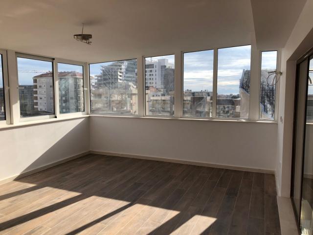 Apartment, 2 bedrooms, Budva, Center - 275,000 euros