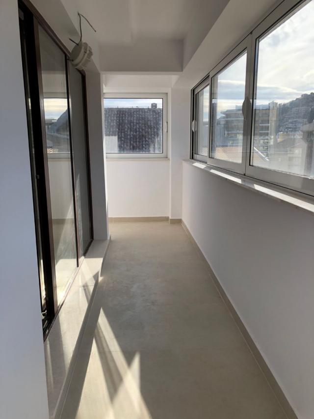 Apartment, 2 bedrooms, Budva, Center - 275,000 euros