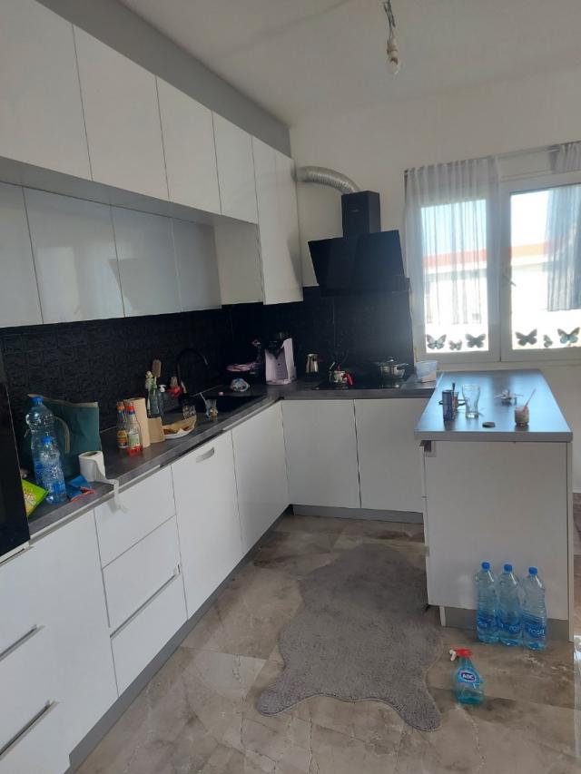 A house is offered for sale in the city of Bar, Polje district. 