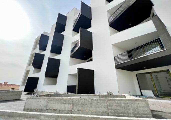 Budva Riviera, Becici district. New residential complex in a popular area. 