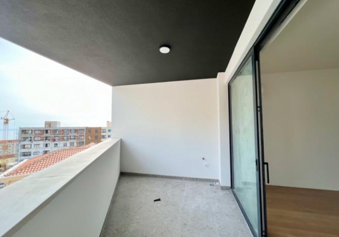 Budva Riviera, Becici district. New residential complex in a popular area. 