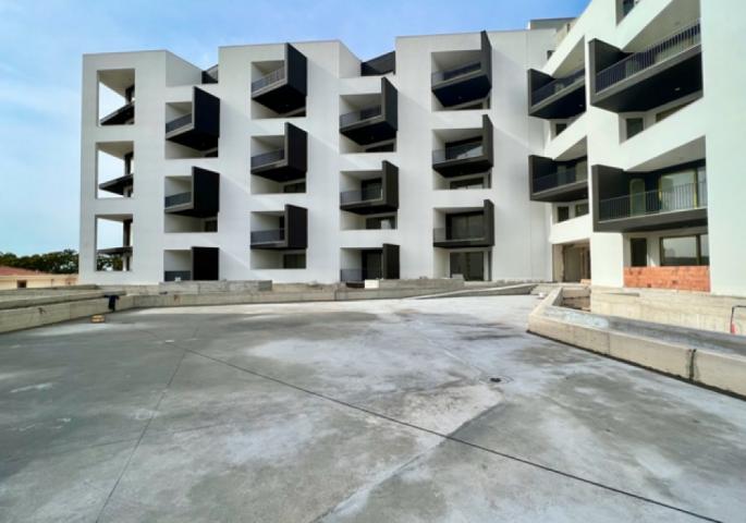 Budva Riviera, Becici district. New residential complex in a popular area. 