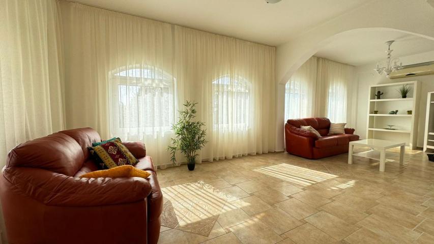 A house is offered for sale in the Bar Riviera, the town of Ratac. 