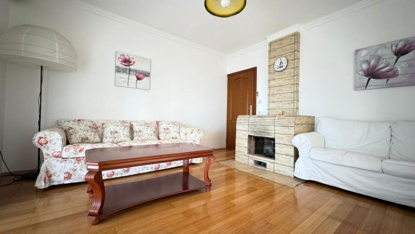 A house is offered for sale in the Bar Riviera, the town of Ratac. 