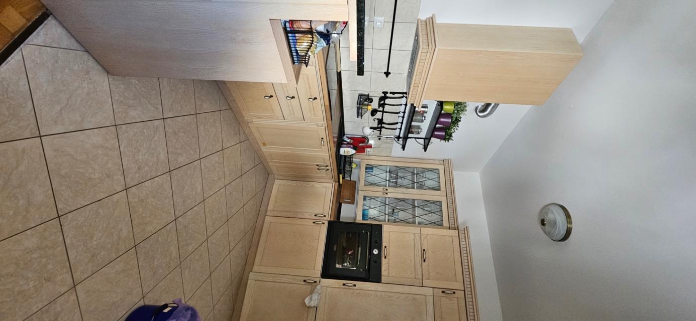 Spacious apartment in Bar with sea view and park
