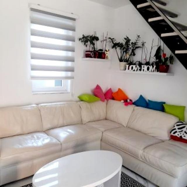 Hotel in Sutomore with 12 apartments, swimming pool, 200 meters from the sea - 800,000 euros