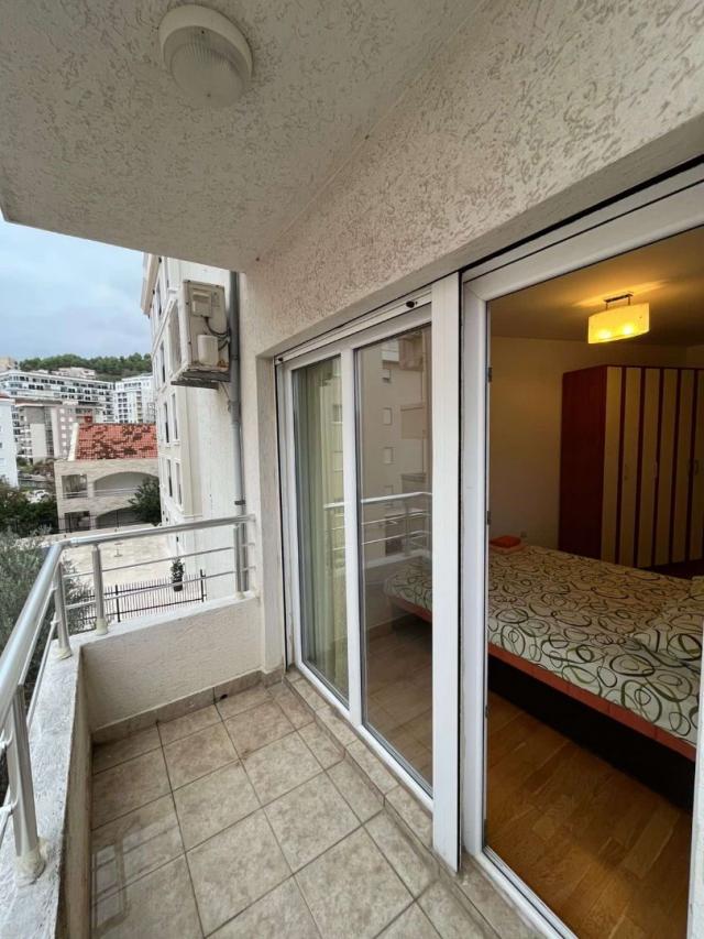 Two bedroom apartment with two balconies in Becici