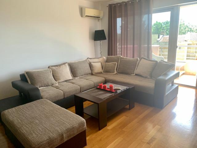 Spacious two bedroom apartment in the Rosemary complex, Petrovac