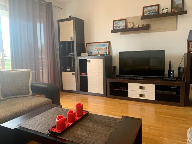 Spacious two bedroom apartment in the Rosemary complex, Petrovac