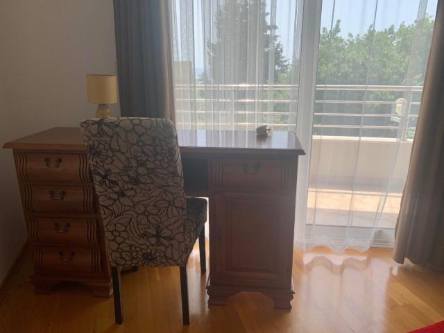 Spacious two bedroom apartment in the Rosemary complex, Petrovac