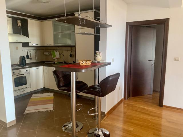 Spacious two bedroom apartment in the Rosemary complex, Petrovac