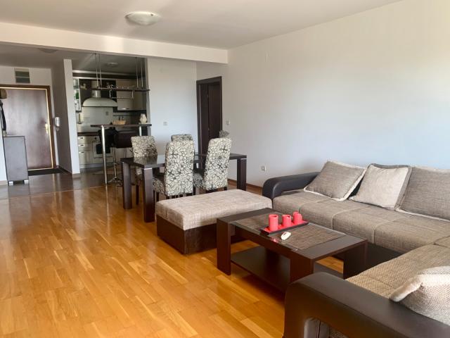 Spacious two bedroom apartment in the Rosemary complex, Petrovac