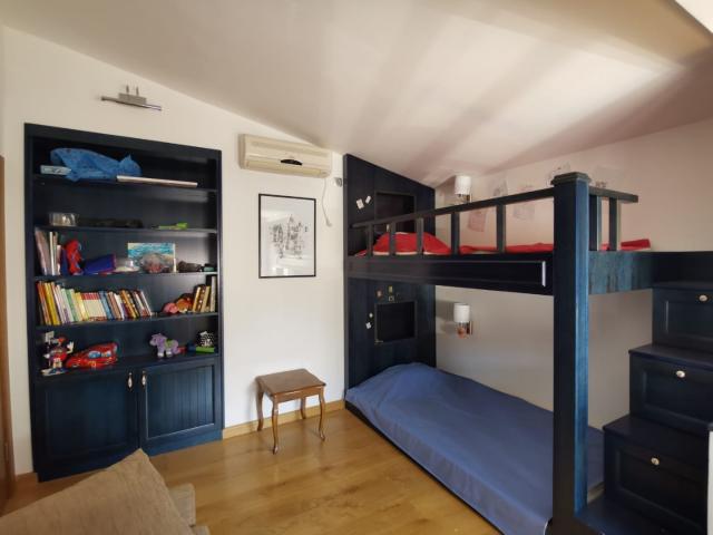 An apartment with a sea view in Petrovac is offered for sale. 