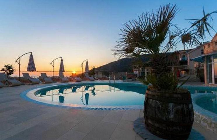 Sale of apartment in a new building with sea view, Becici