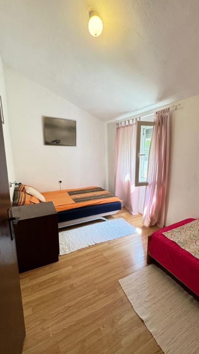 Cozy townhouse apartment near Nikki Beach, Radovici, Tivat Riviera