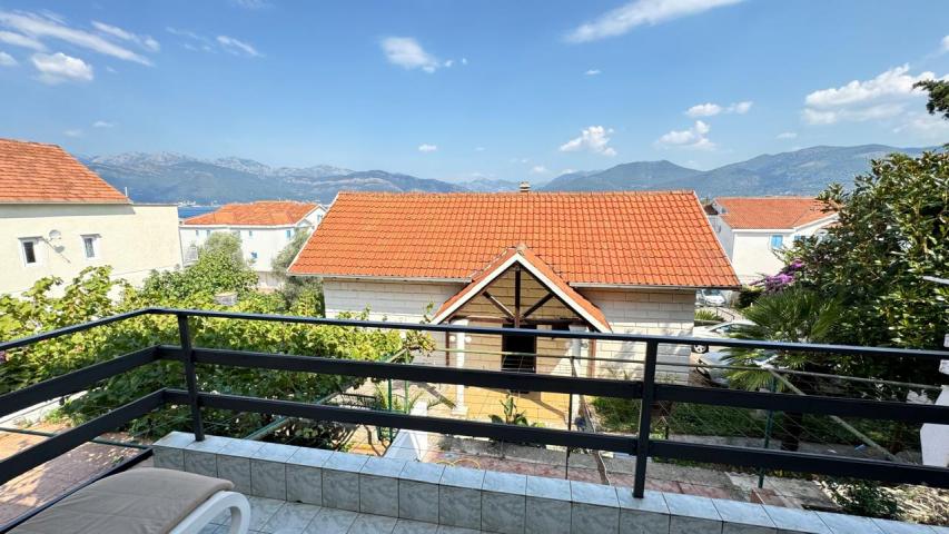 Cozy townhouse apartment near Nikki Beach, Radovici, Tivat Riviera