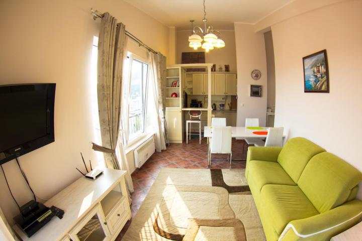 Hotel in Becici 17 apartments