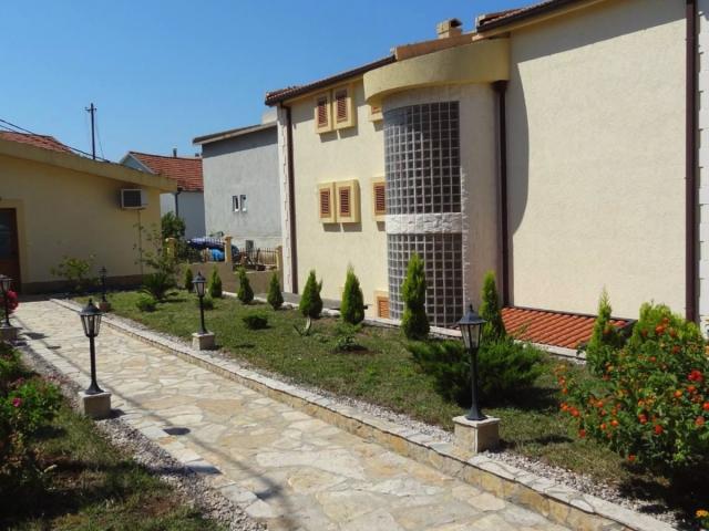 Villa in Shušanj, Bar, near the Adria Hotel, 500 meters from the sea