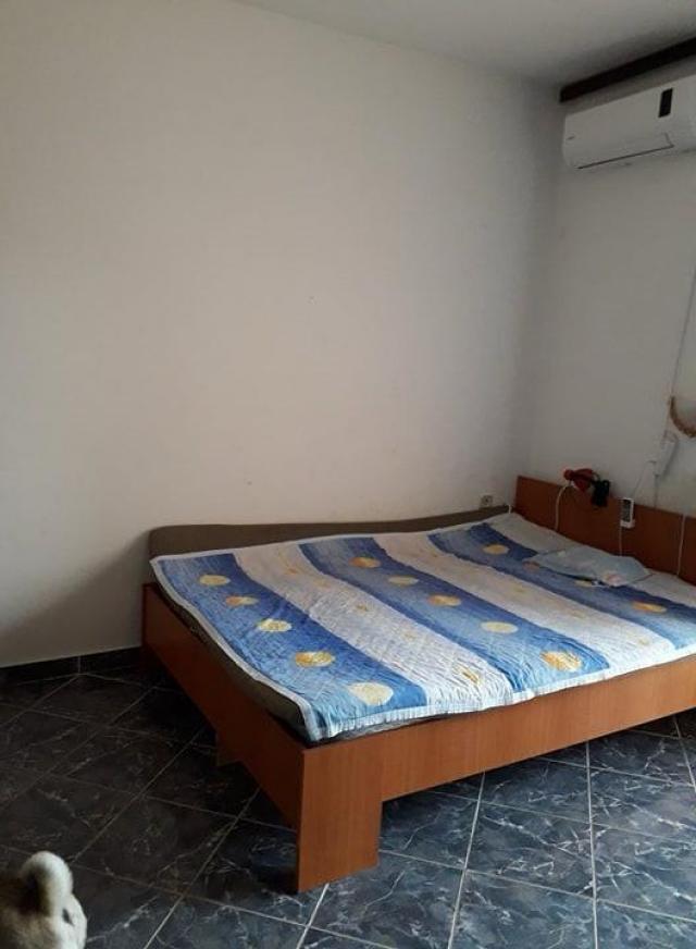 In the city of Bar, in the Shushan district, a large house is for sale. 