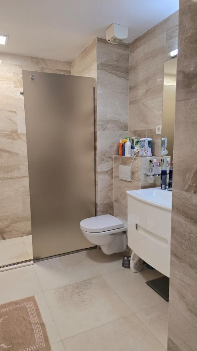 For sale luxury apartment in complex Tre Canne, Budva