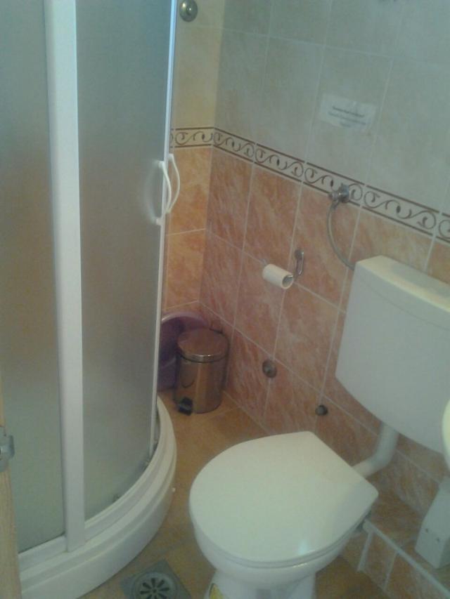 Three-storey house with apartments in Shushani, Bar
