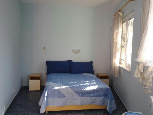 Three-storey house with apartments in Shushani, Bar