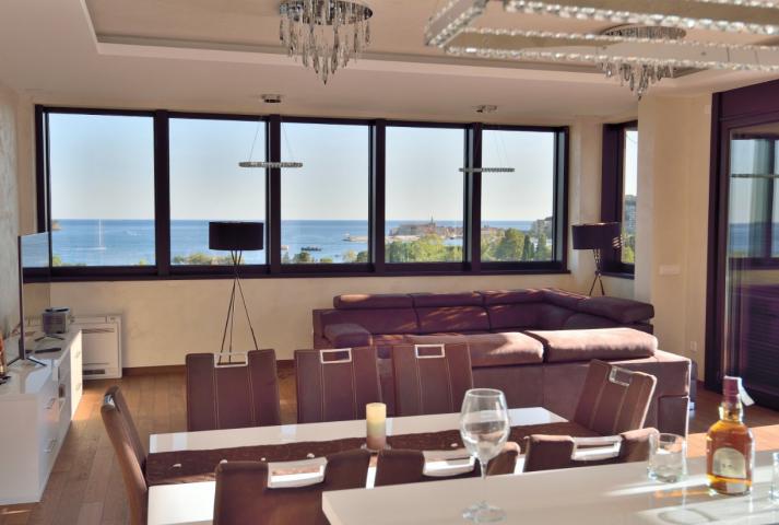 For sale exclusive penthouse with swimming pool and panoramic sea view in Budva!