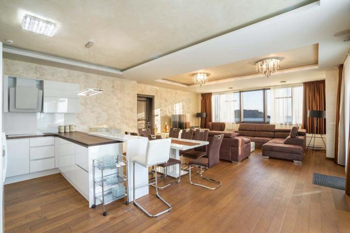For sale exclusive penthouse with swimming pool and panoramic sea view in Budva!