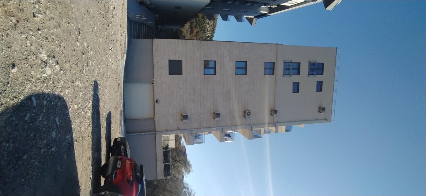 Apartment with spacious terrace and garage space, Becici