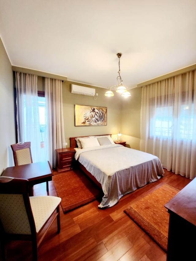 Spacious apartment in the center of Bar