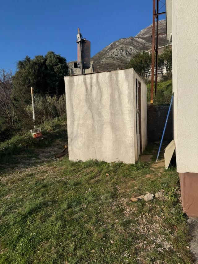 House for sale with a view of the Adriatic in the picturesque Sutomore, Bar Riviera