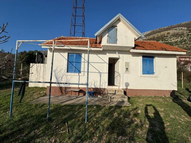 House for sale with a view of the Adriatic in the picturesque Sutomore, Bar Riviera