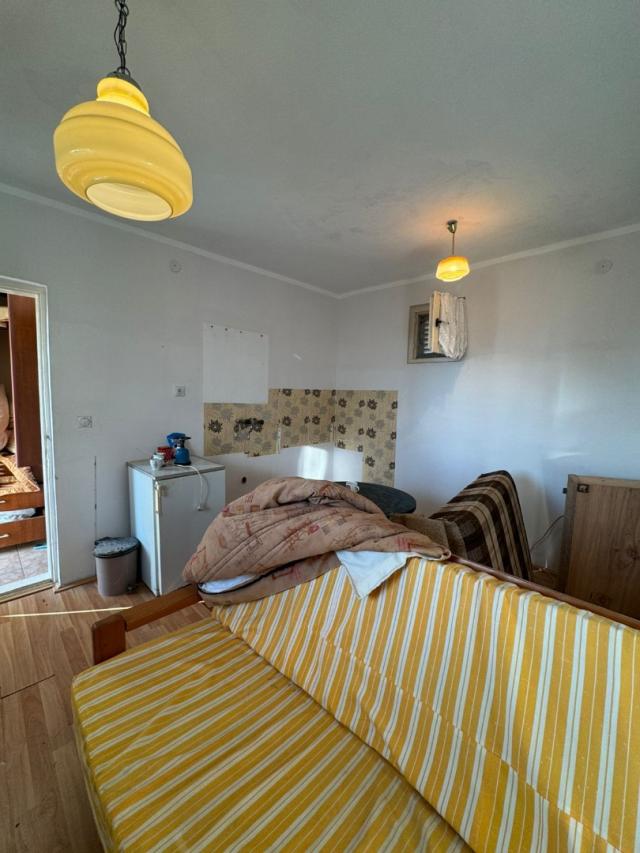 House for sale with a view of the Adriatic in the picturesque Sutomore, Bar Riviera